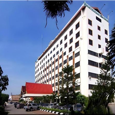 Mutiara Merdeka Hotel Pekanbaru Luaran gambar