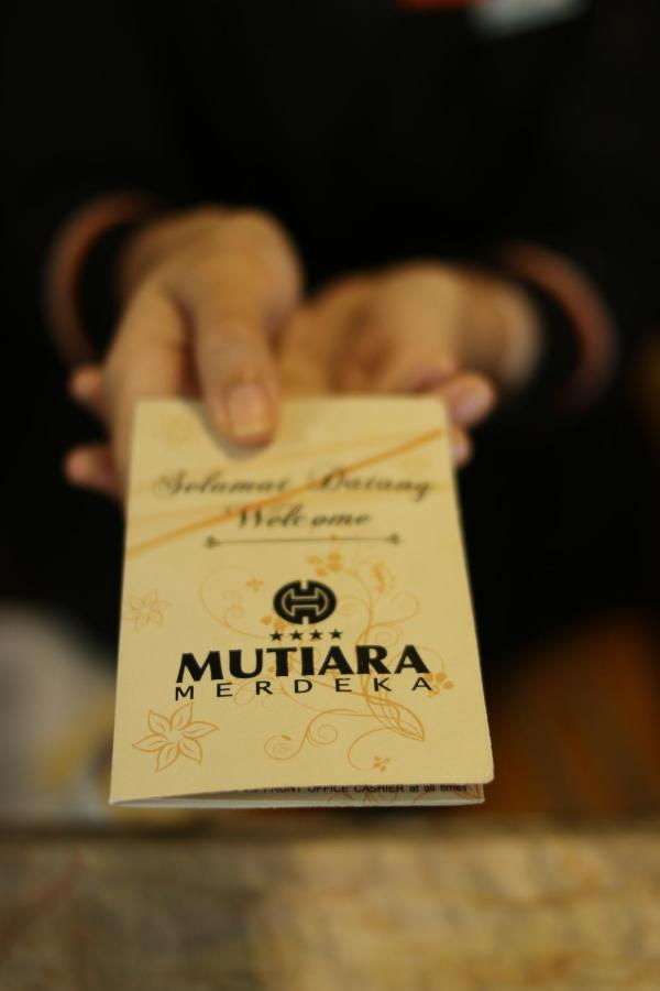 Mutiara Merdeka Hotel Pekanbaru Luaran gambar