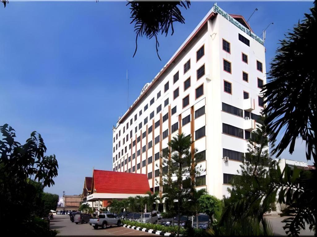 Mutiara Merdeka Hotel Pekanbaru Luaran gambar